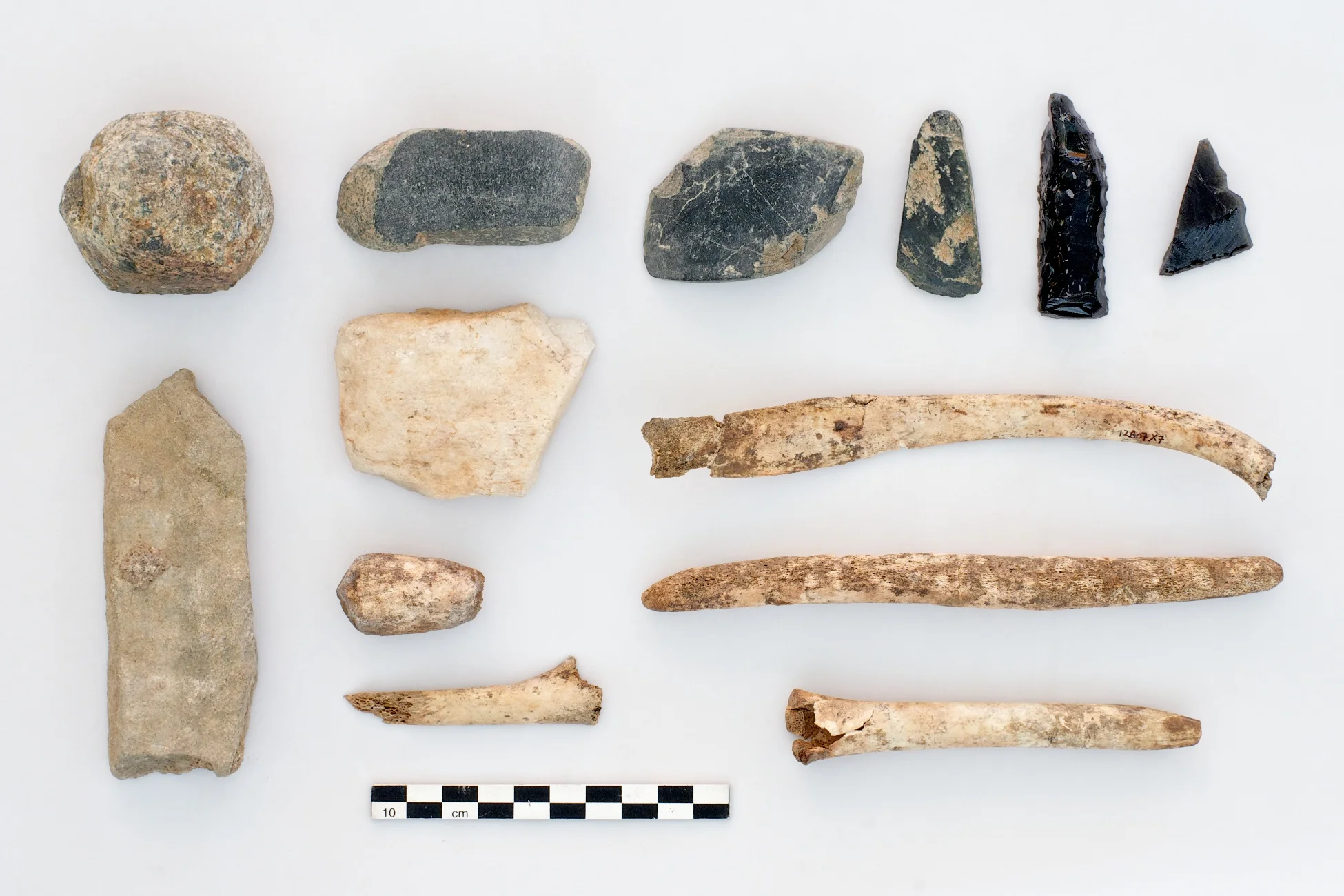 Cluster of worked bone, flint, and obsidian, Çatalhöyük, Turkey.
