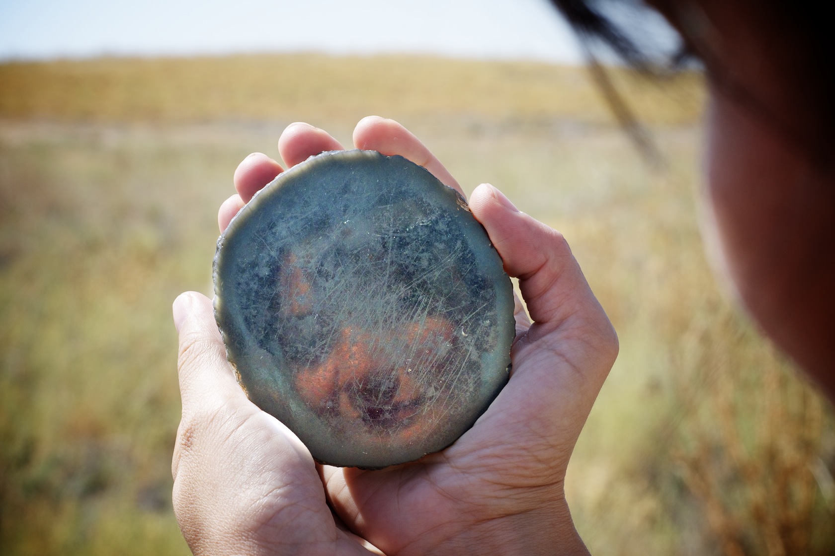  Obsidian mirror, Çatalhöyük, Turkey. 