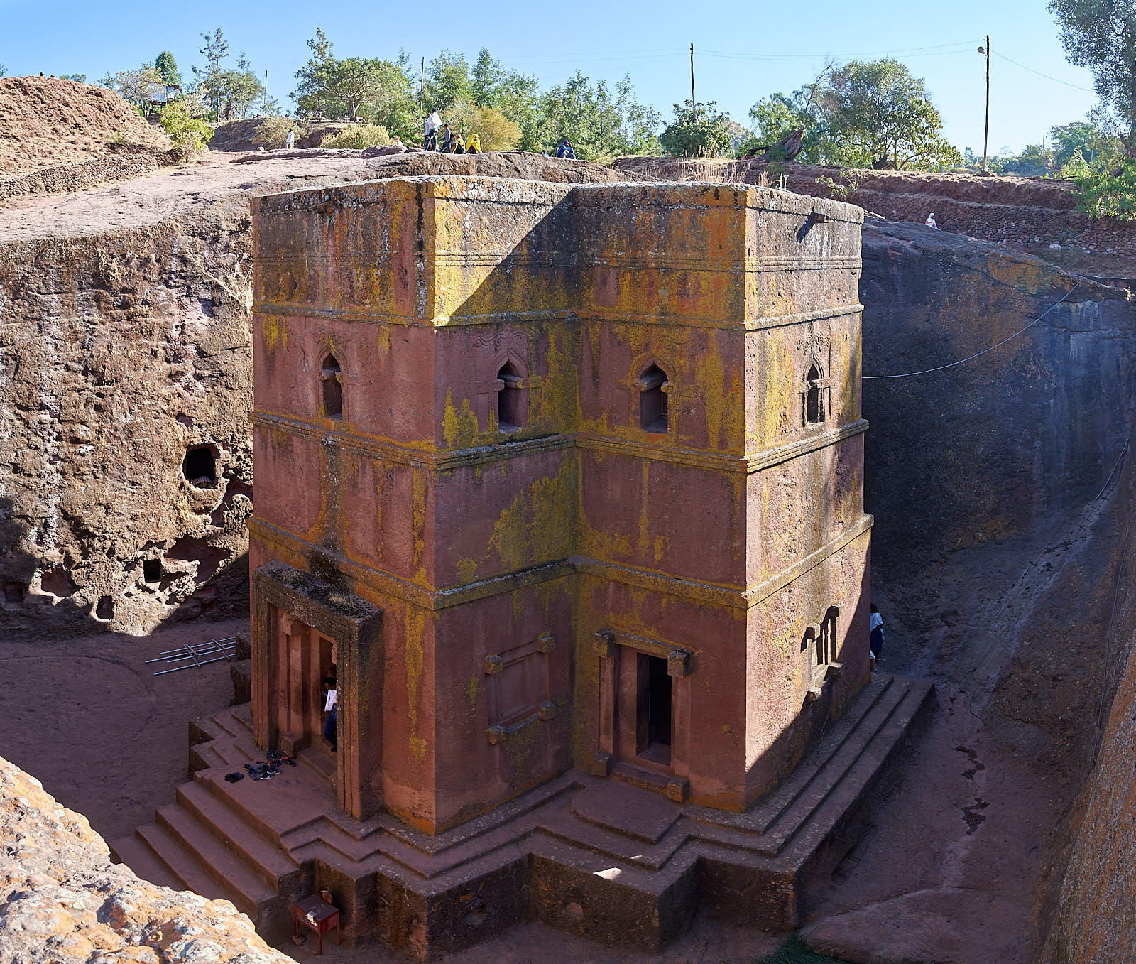  The Church of Saint George, carved out of the volcanic sediment, Lalibela, Ethiopia. 