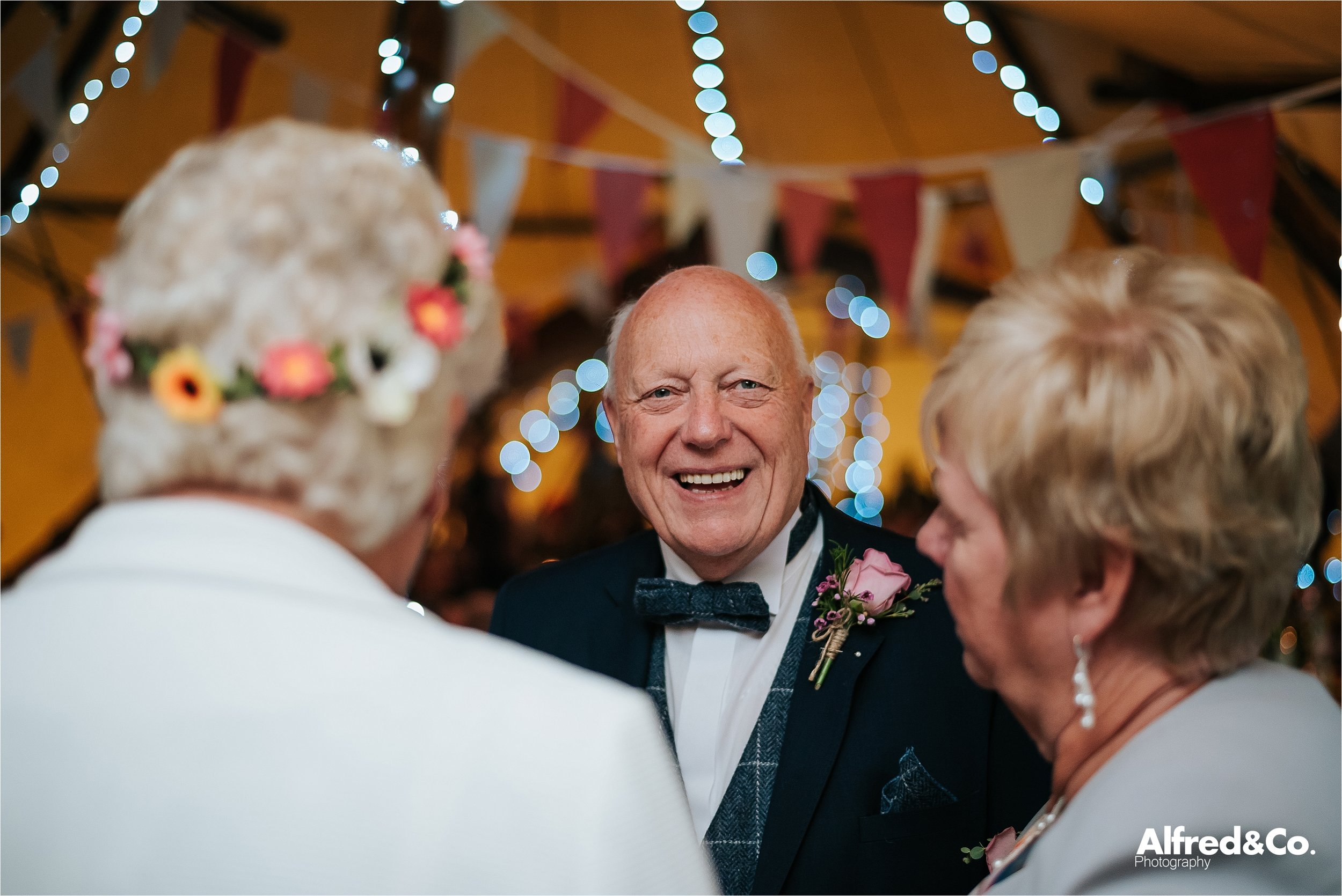 tipi+wedding+lancashire+photographer+rochdale48.jpg