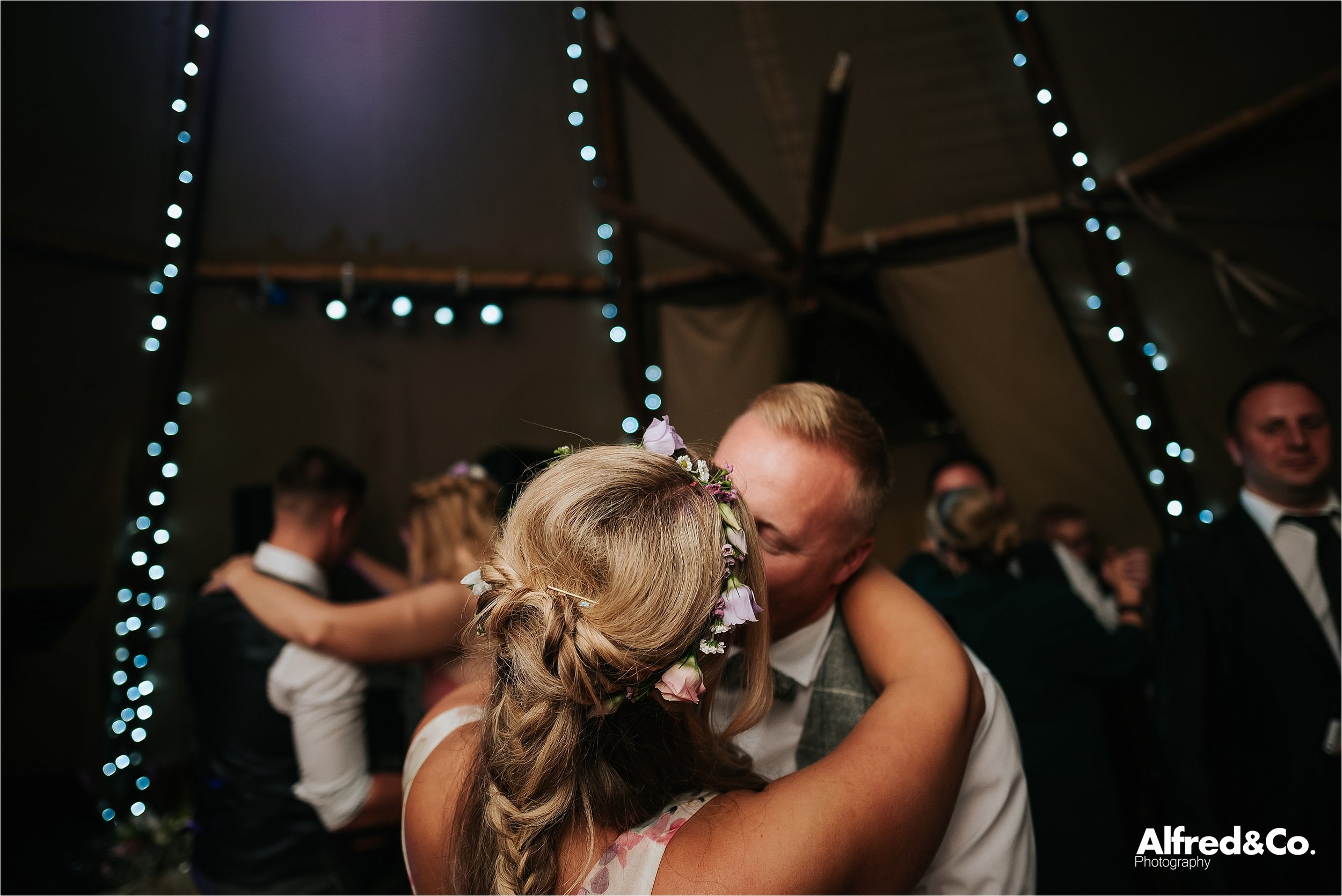 tipi+wedding+lancashire+photographer+rochdale97.jpg