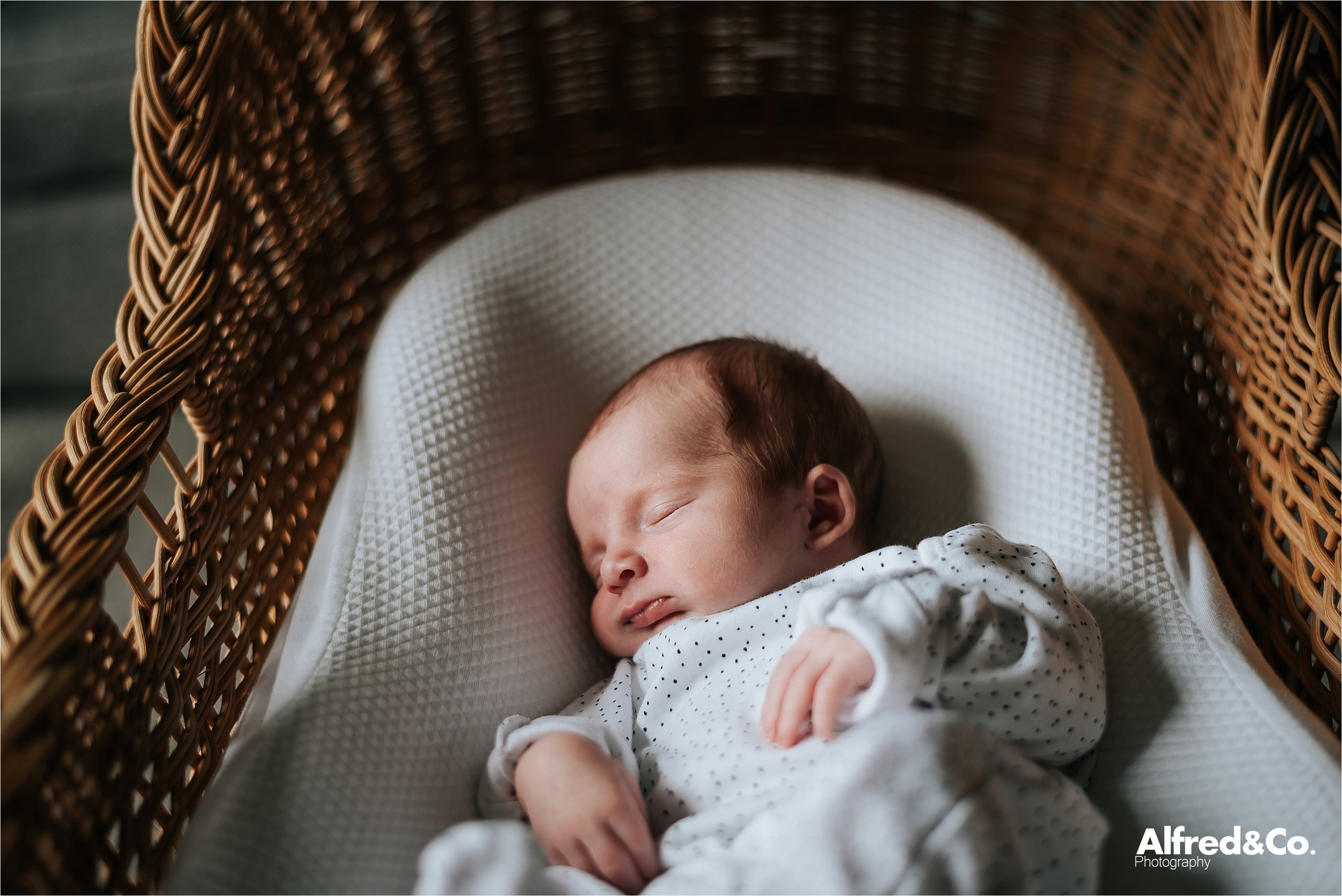 newborn+photographer+lifestyle+relaxed+clitheroe+editorial2.jpg