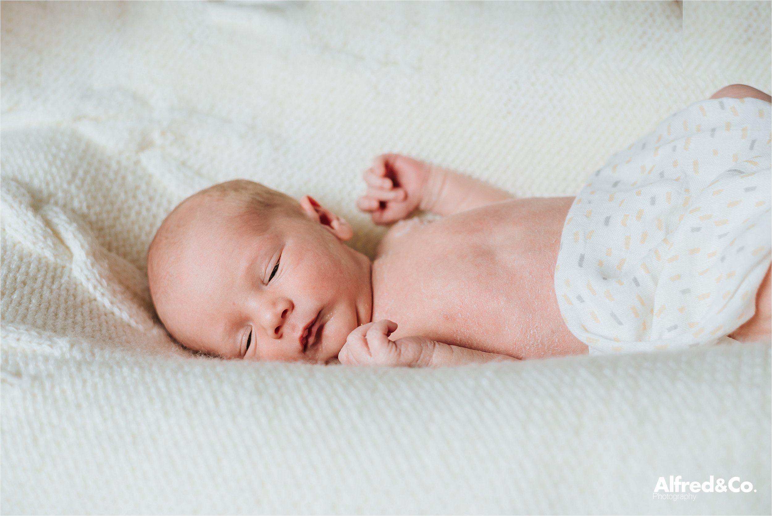 Newborn baby boy13.jpg