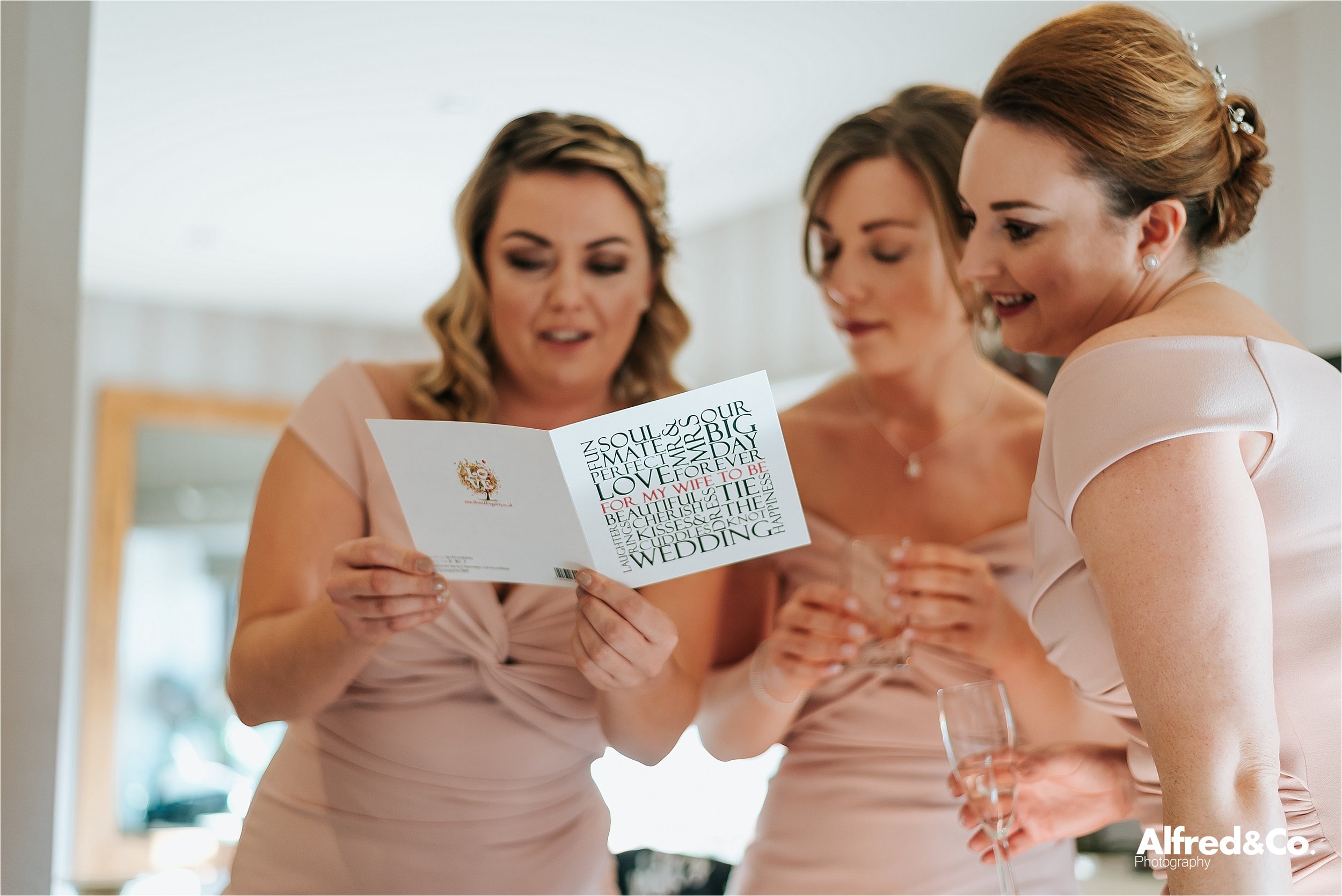 SHIREBURNARMSWINTERWEDDING14.jpg