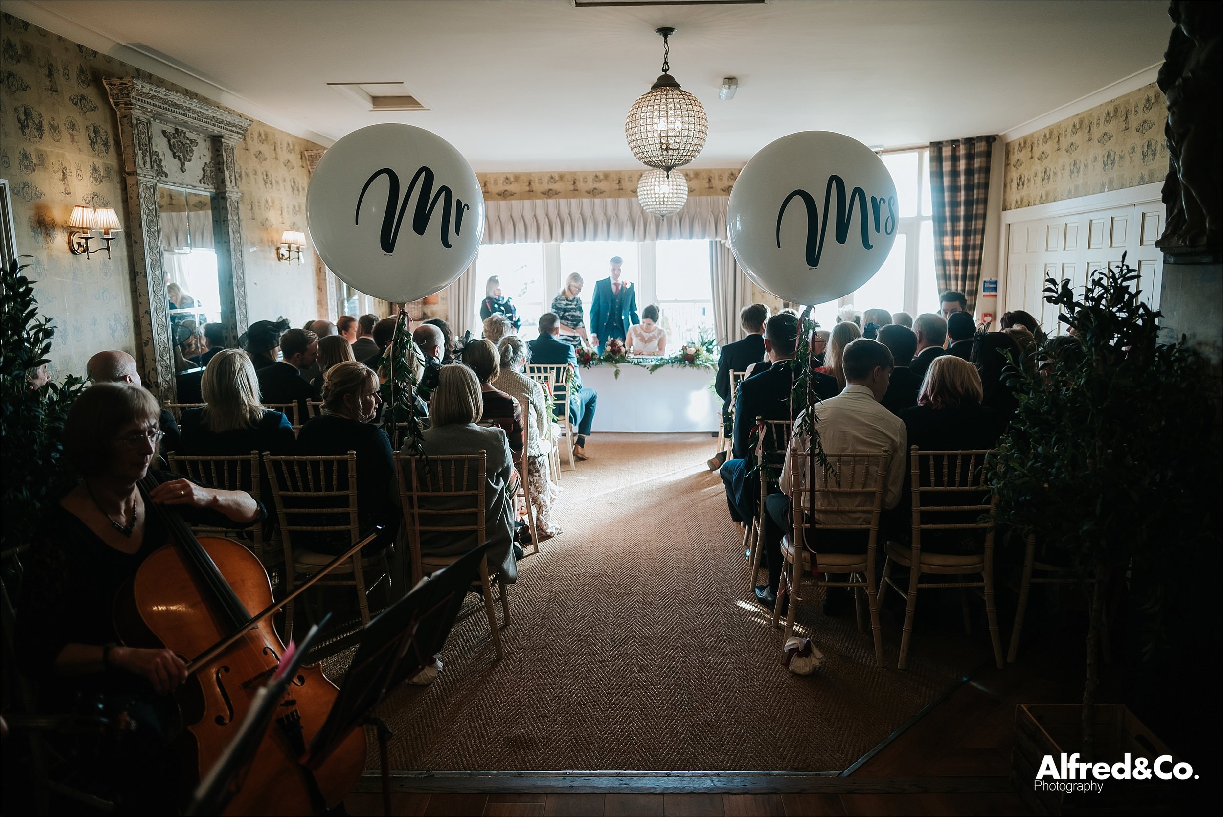 SHIREBURNARMSWINTERWEDDING47.jpg