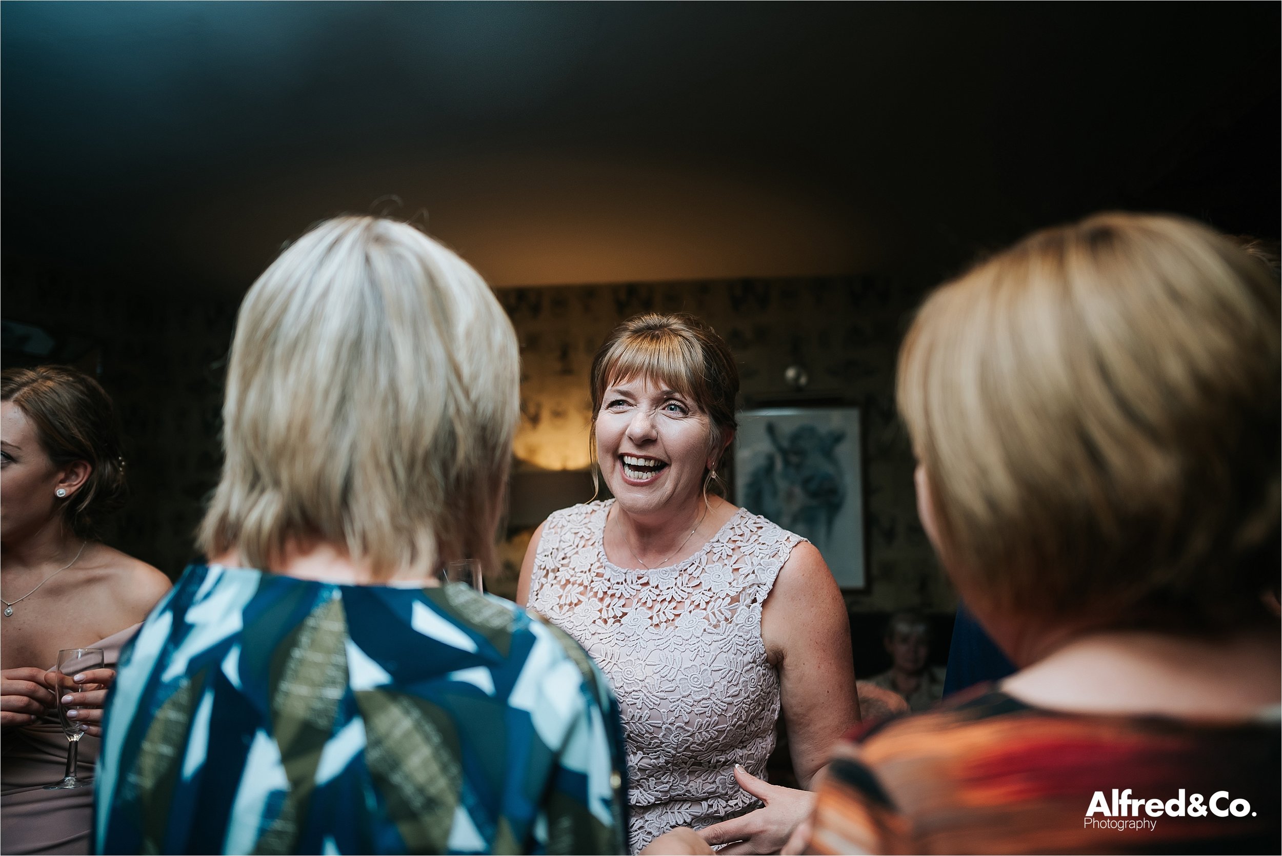 SHIREBURNARMSWINTERWEDDING110.jpg