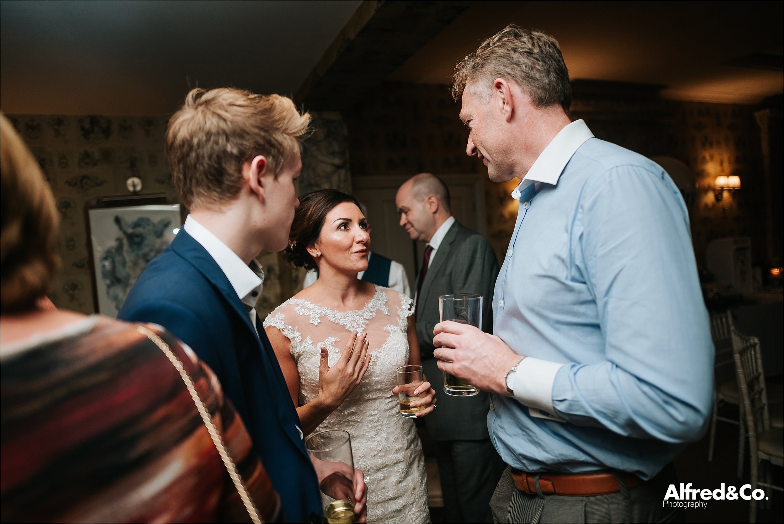 SHIREBURNARMSWINTERWEDDING112.jpg