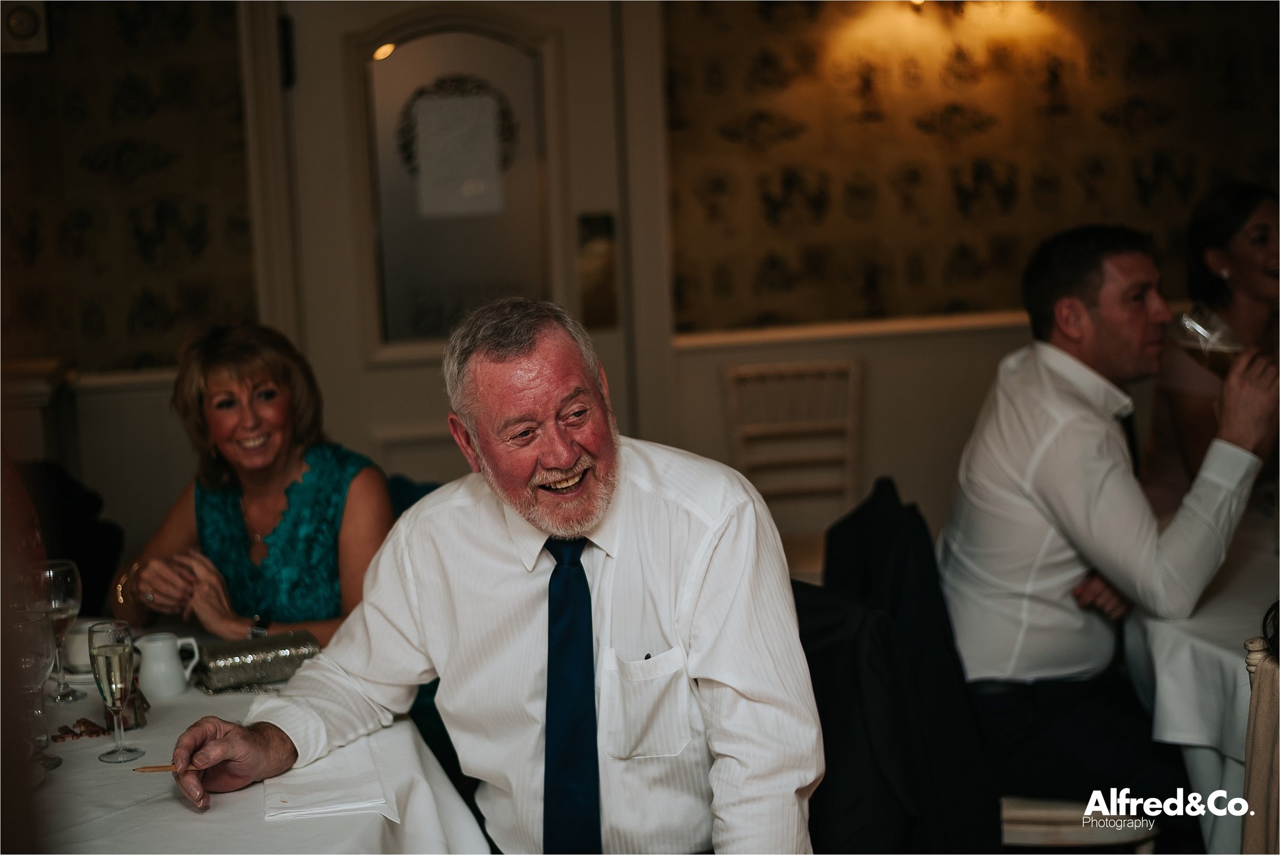 SHIREBURNARMSWINTERWEDDING134.jpg