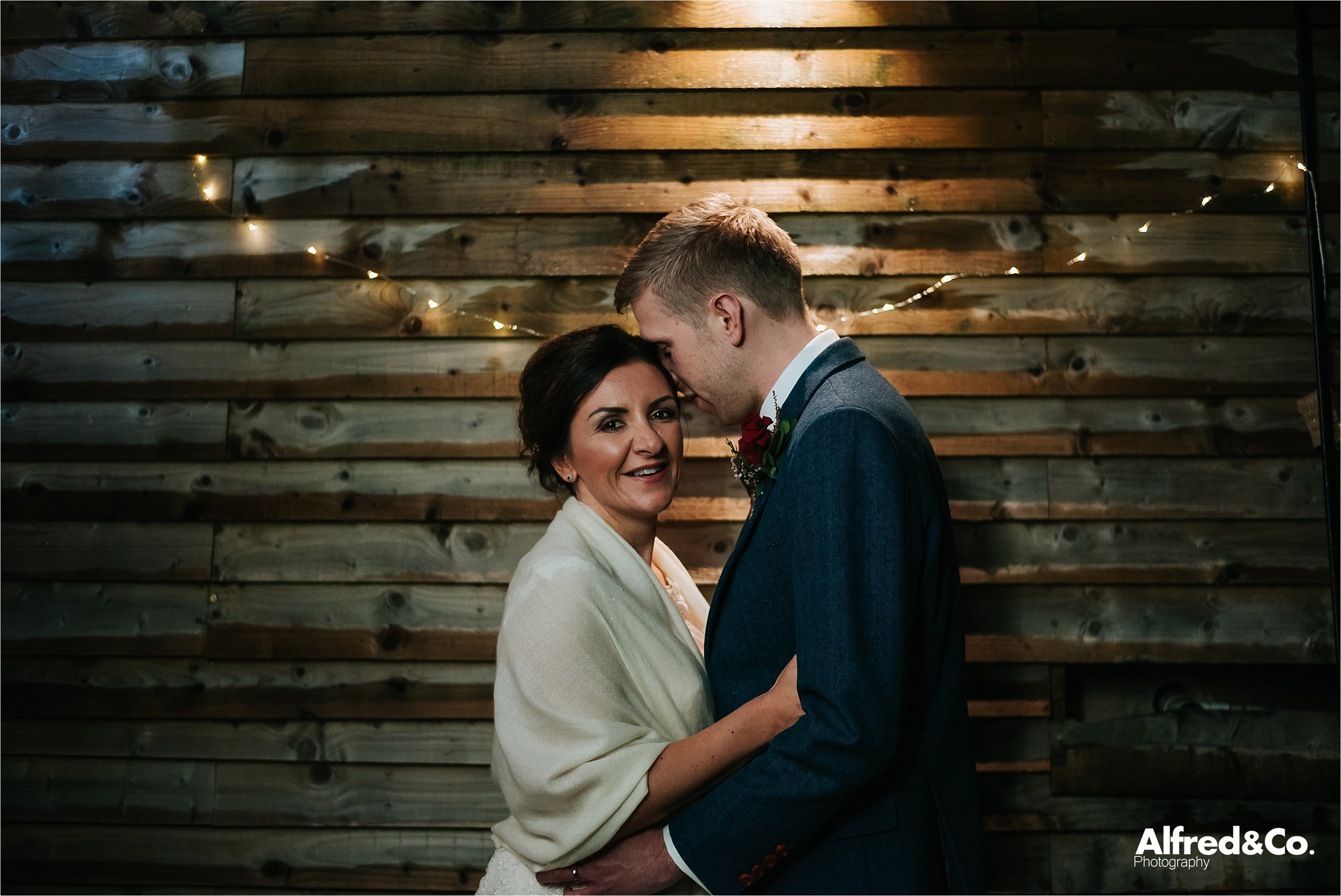 SHIREBURNARMSWINTERWEDDING140.jpg