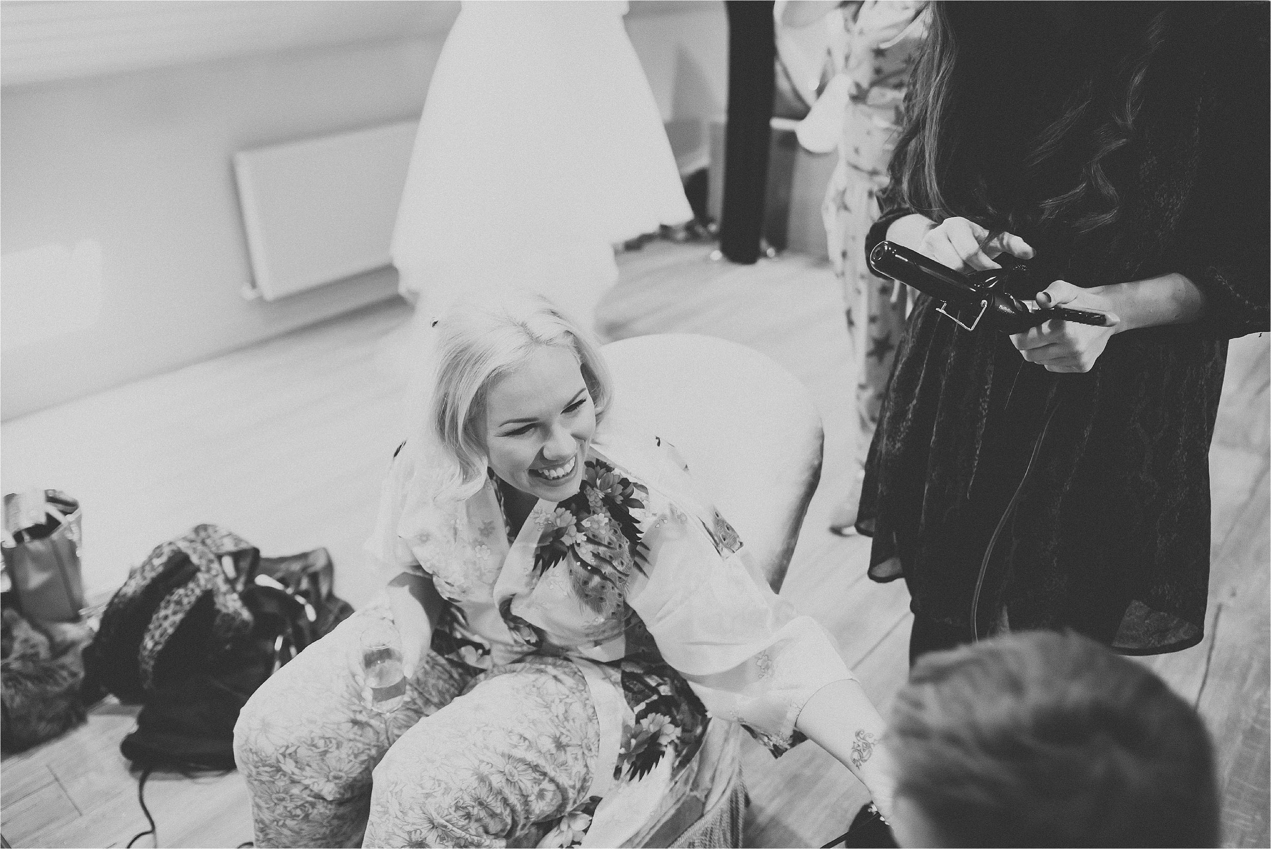 bride getting ready for wedding 