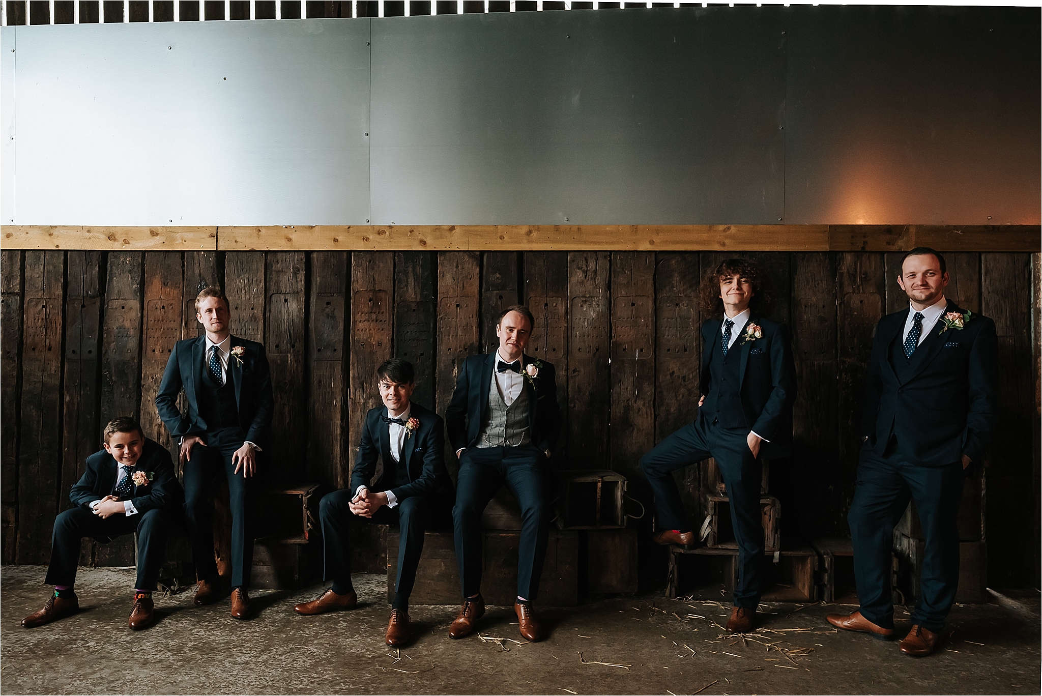 group shot at owen house wedding barn