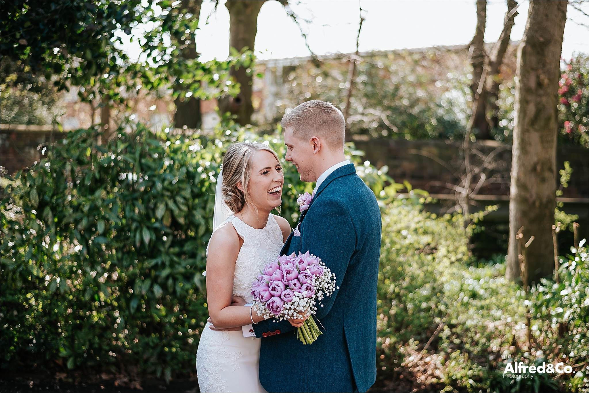bride and groom at mossley hill church liverpool