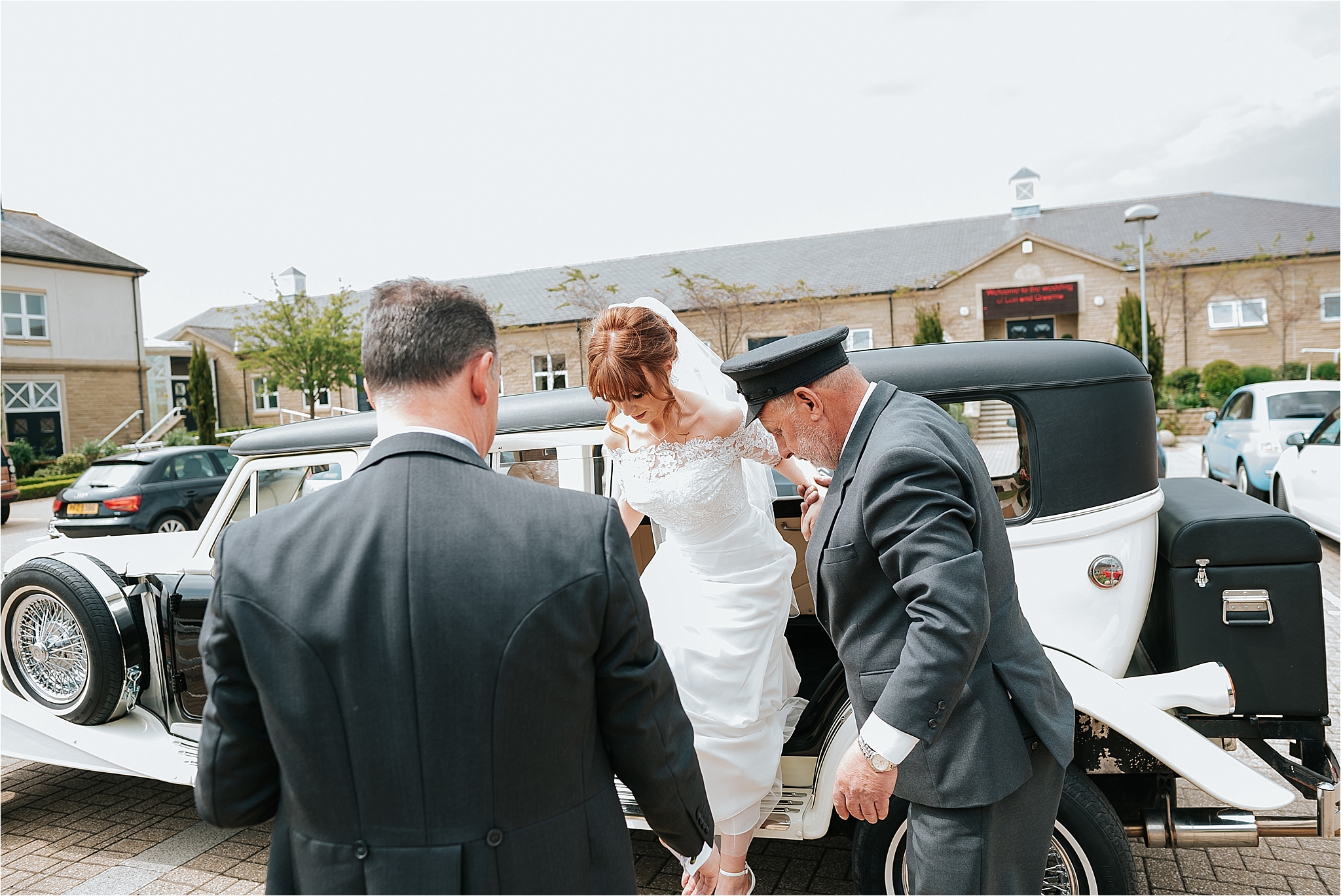 pavilionsofharrogateweddingphotographer_0028.jpg