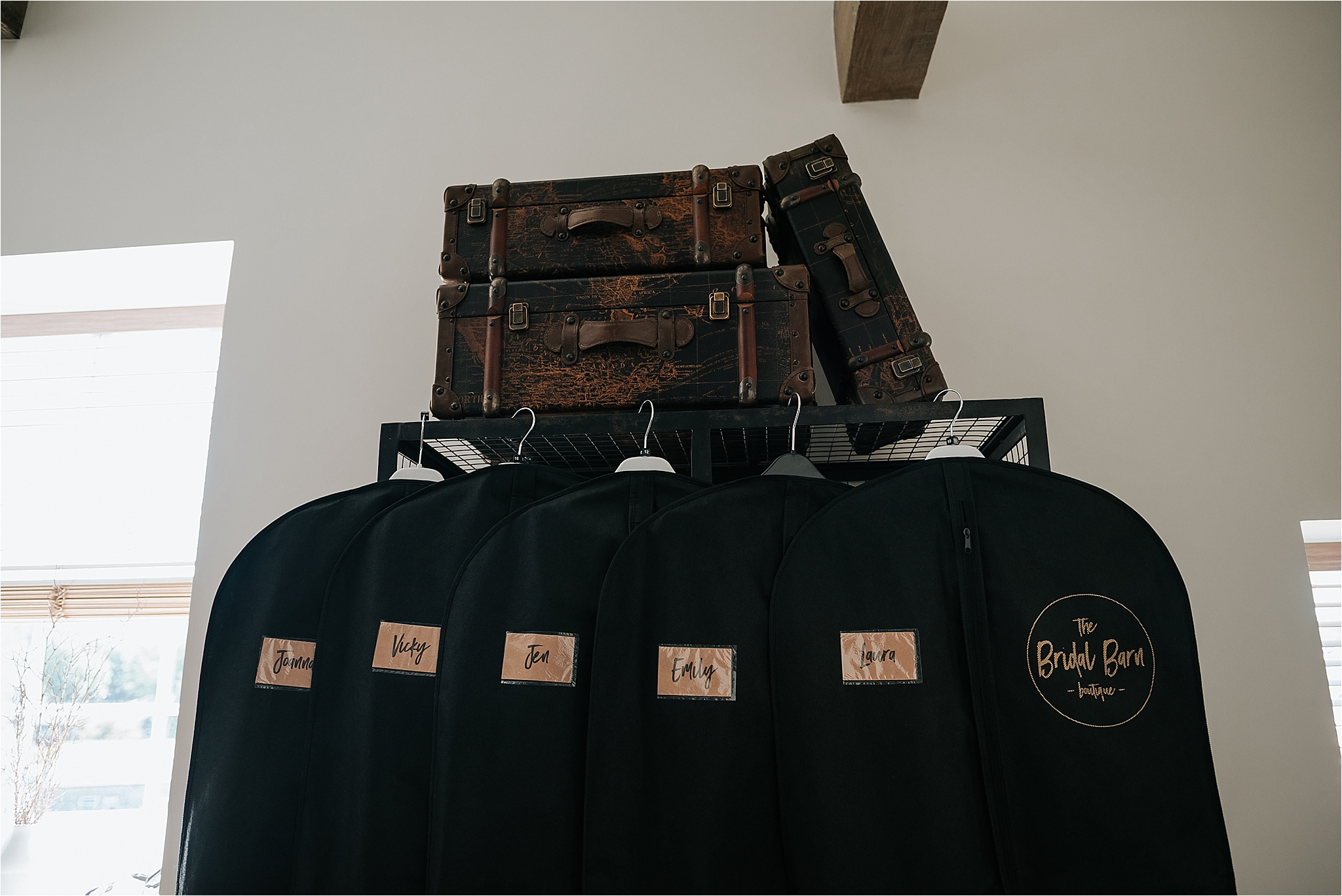 wedding details at holmes mill