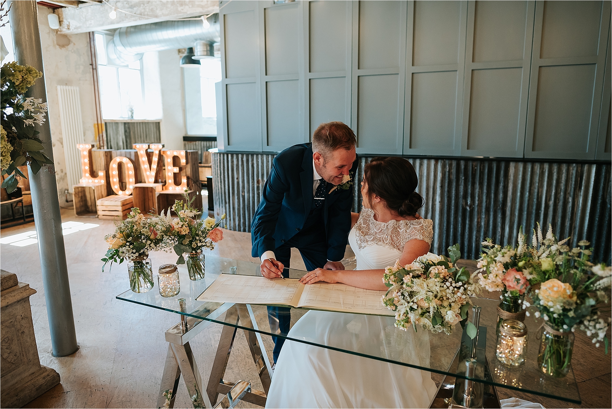 hOLMES mILL wEDDING PHOTOGRAPHY