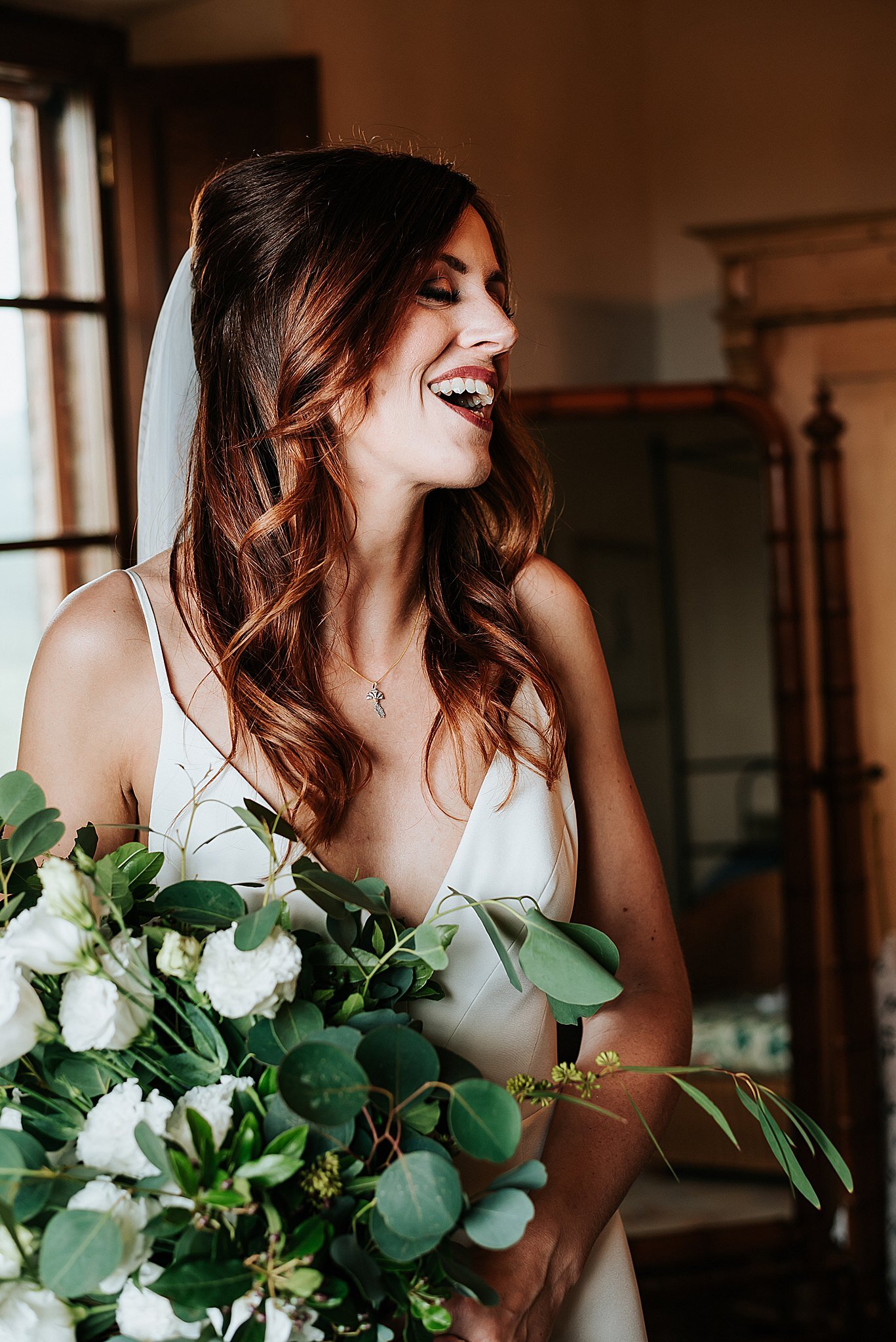 bride ready for wedding in italy 