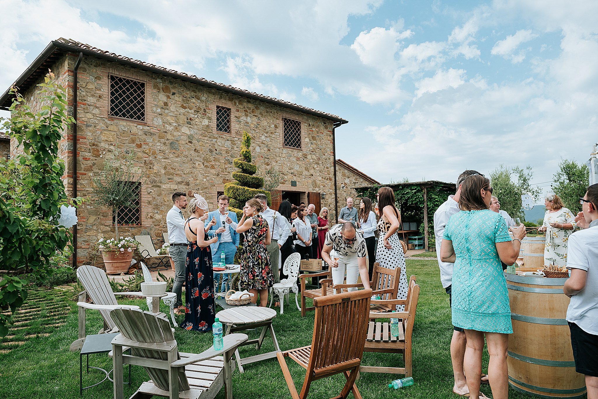 wedding photographer in tuscany, italy
