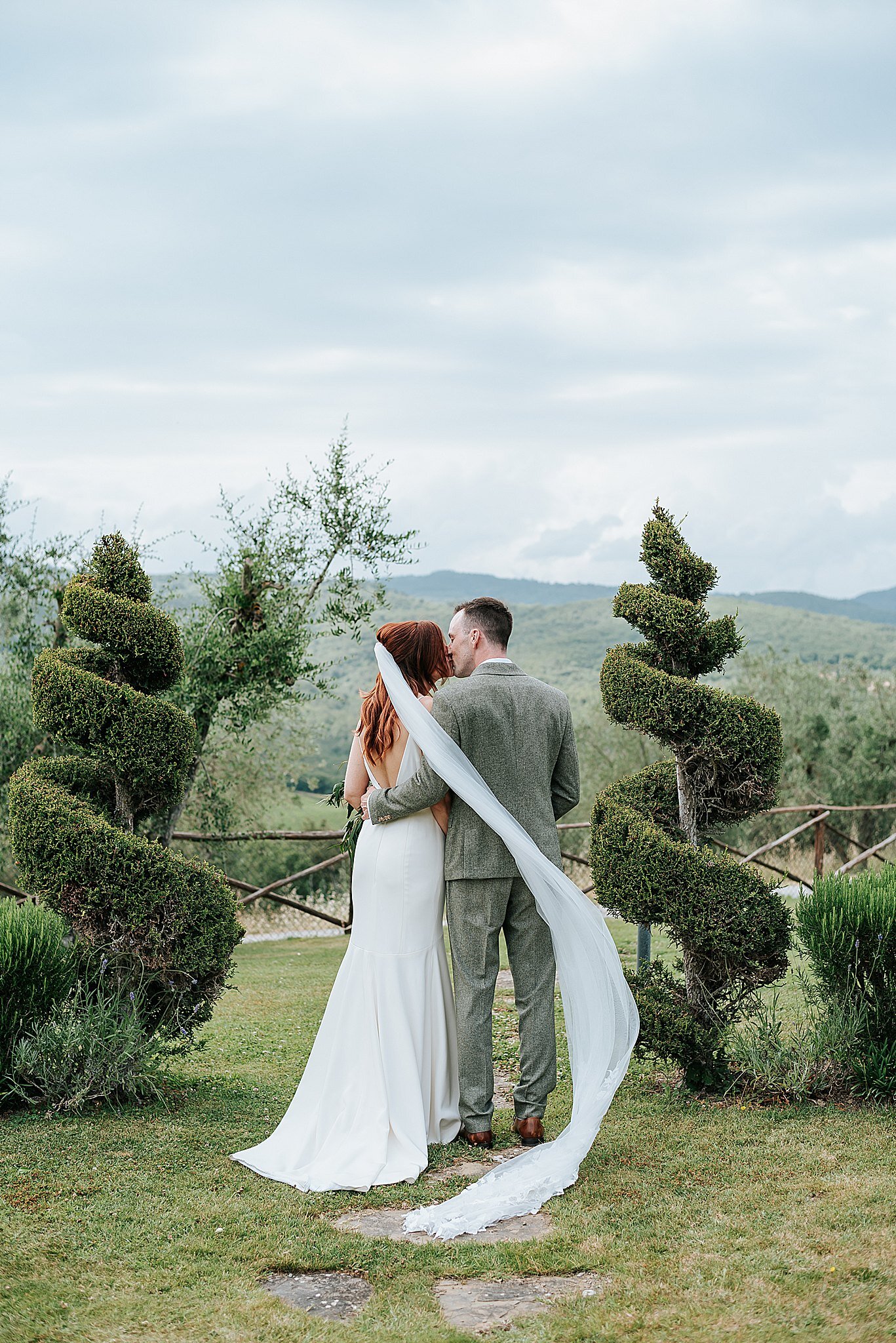 beautiful tuscany wedding 