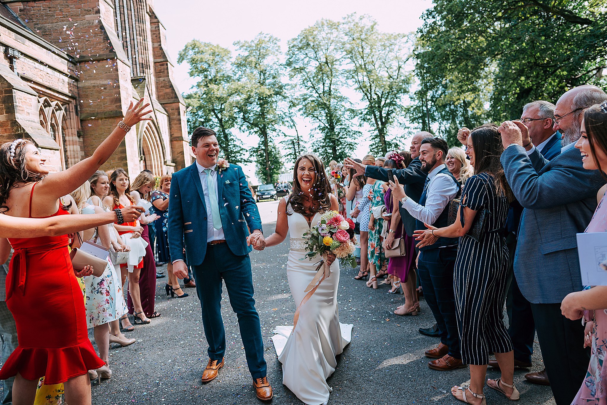 ohmeohmy+wedding+liverpool+photographer+churchwedding_0028.jpg