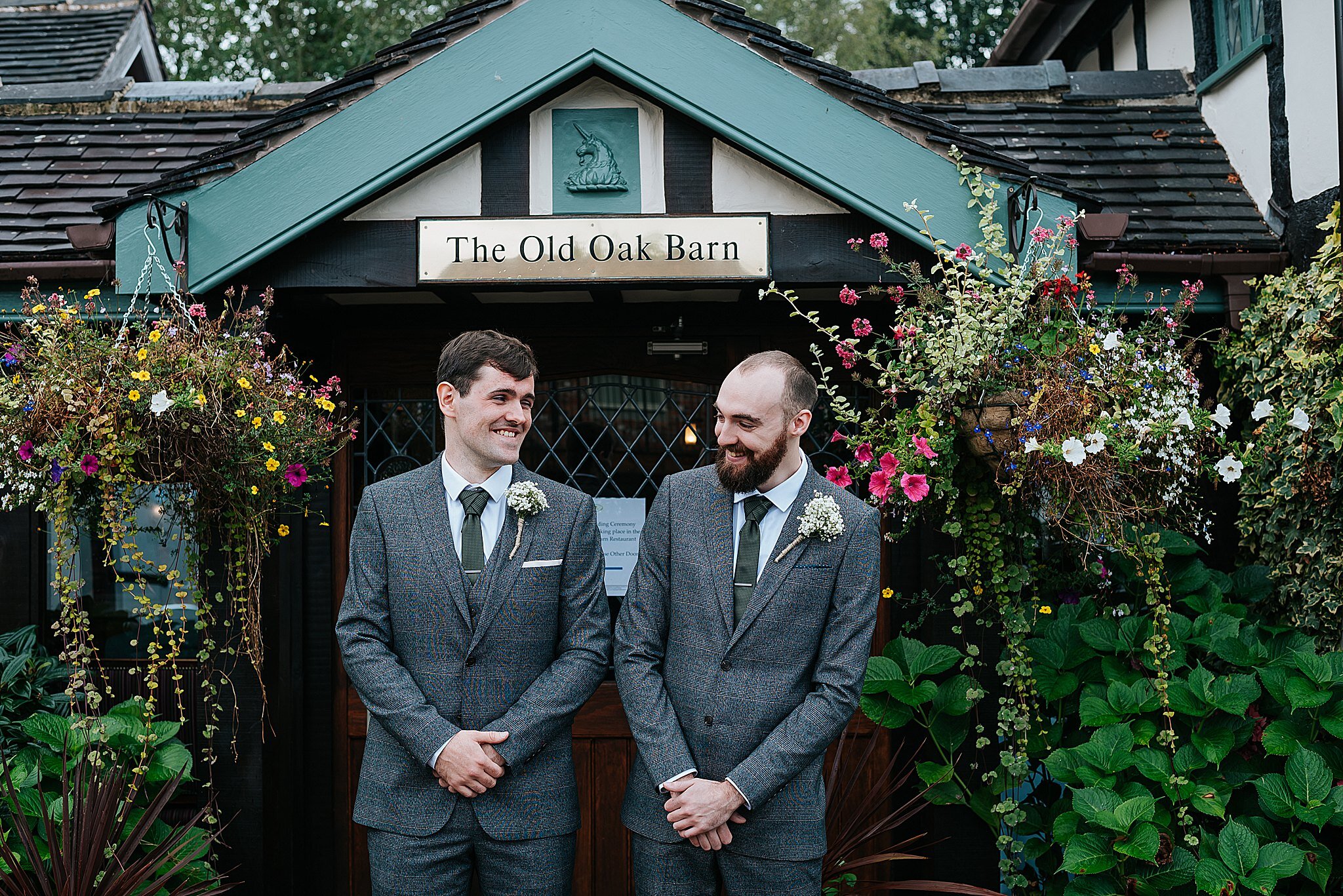 theploughinn+eaton+cheshire_wedding_0010.jpg