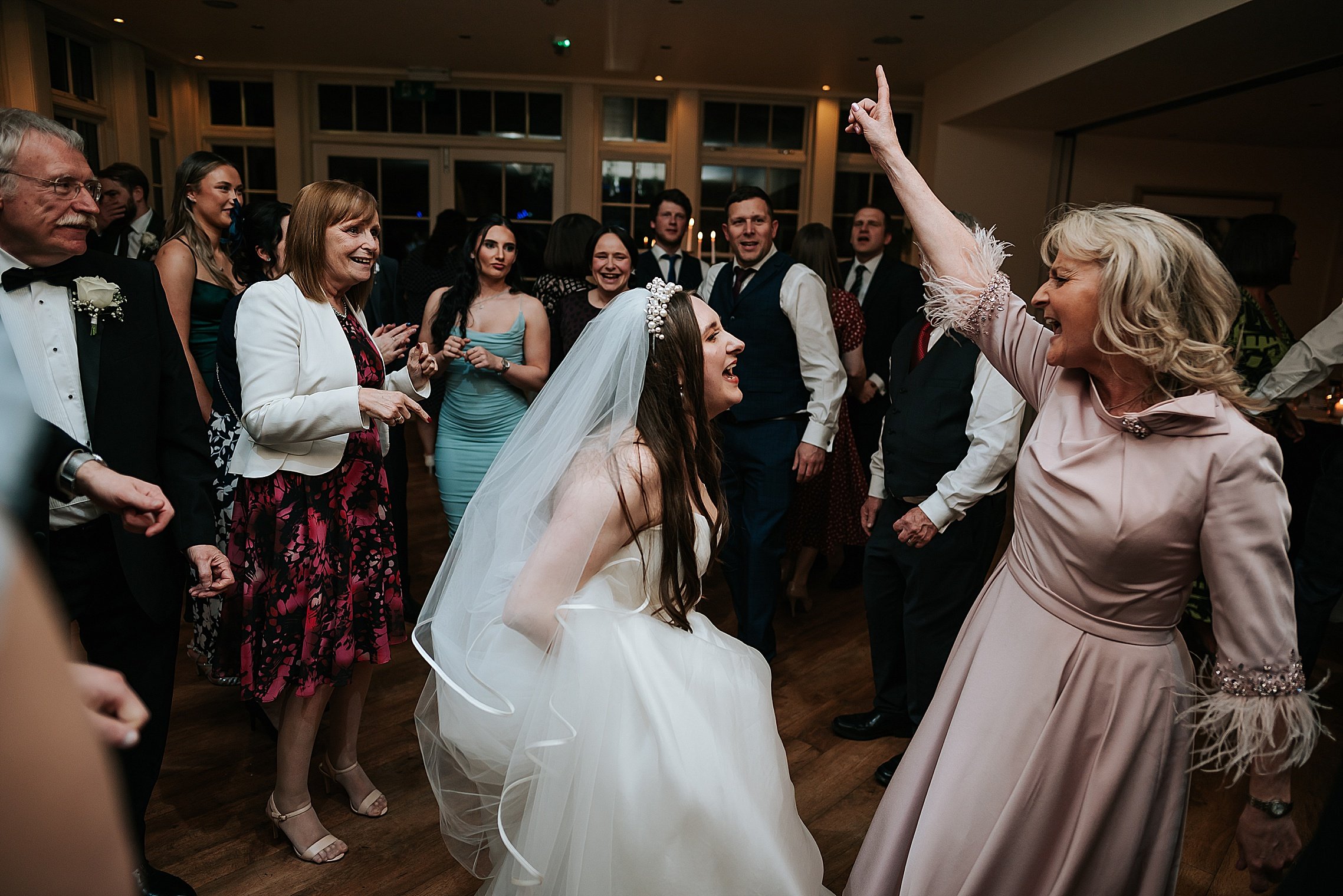MITTONHALL+WHALLEY_clitheroe+wedding+photopgrapher_0038.jpg
