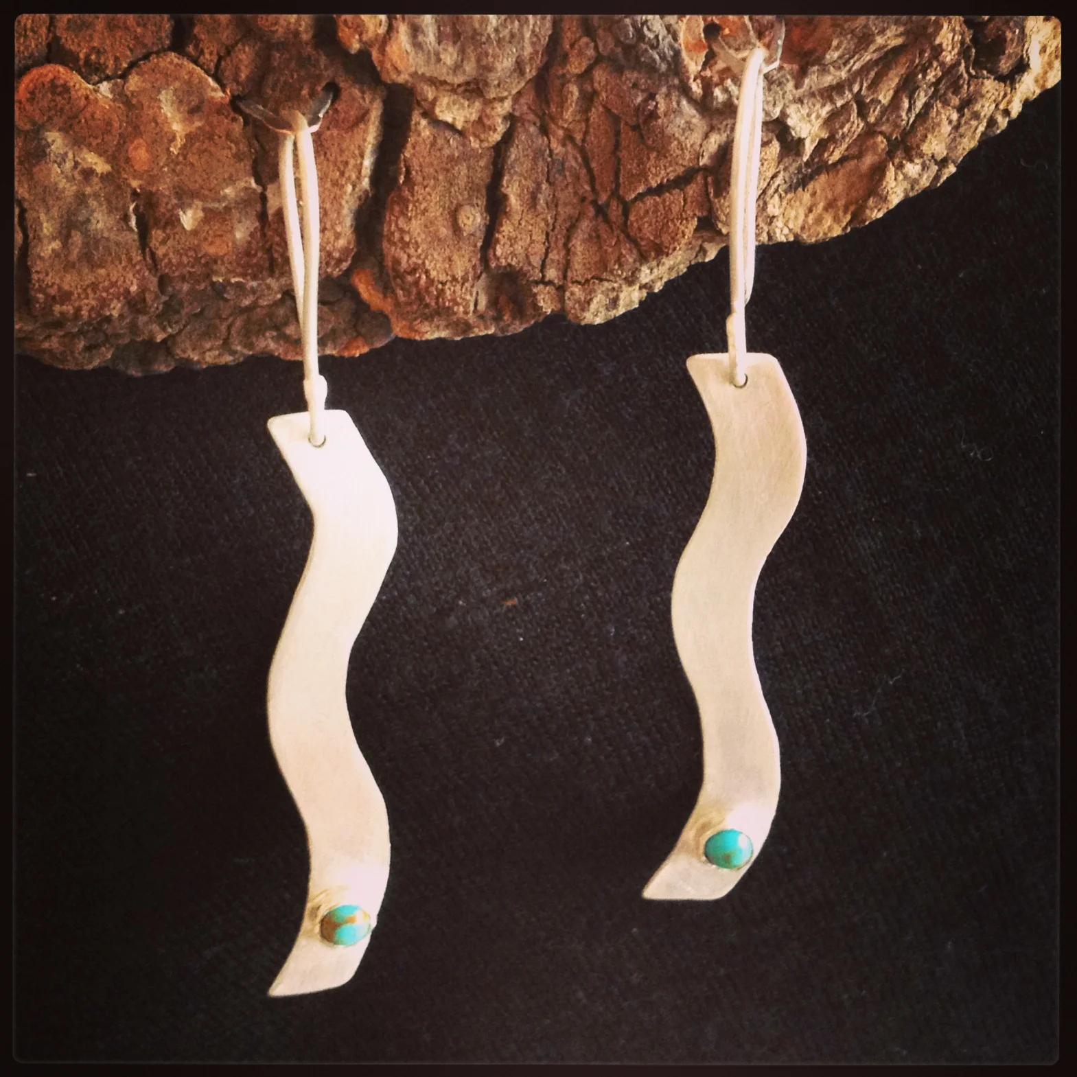 brushed sterling curves with bisbee turquoise