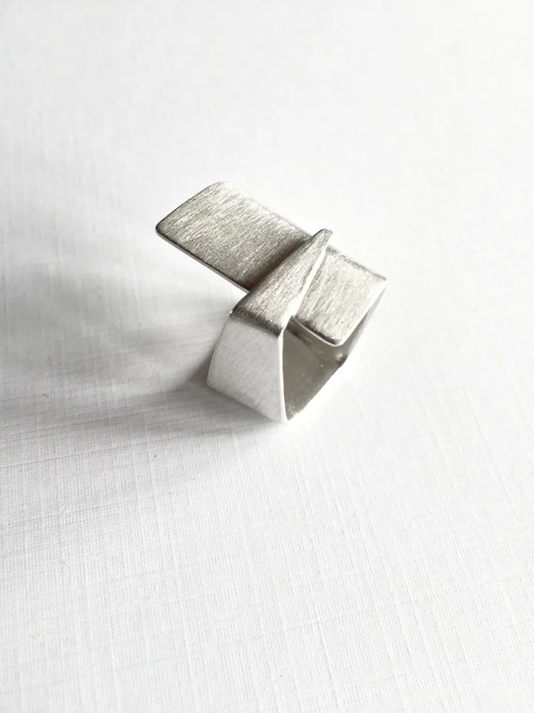 sterling folded box ring