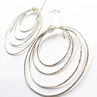 diminishing hoops, 14k gf