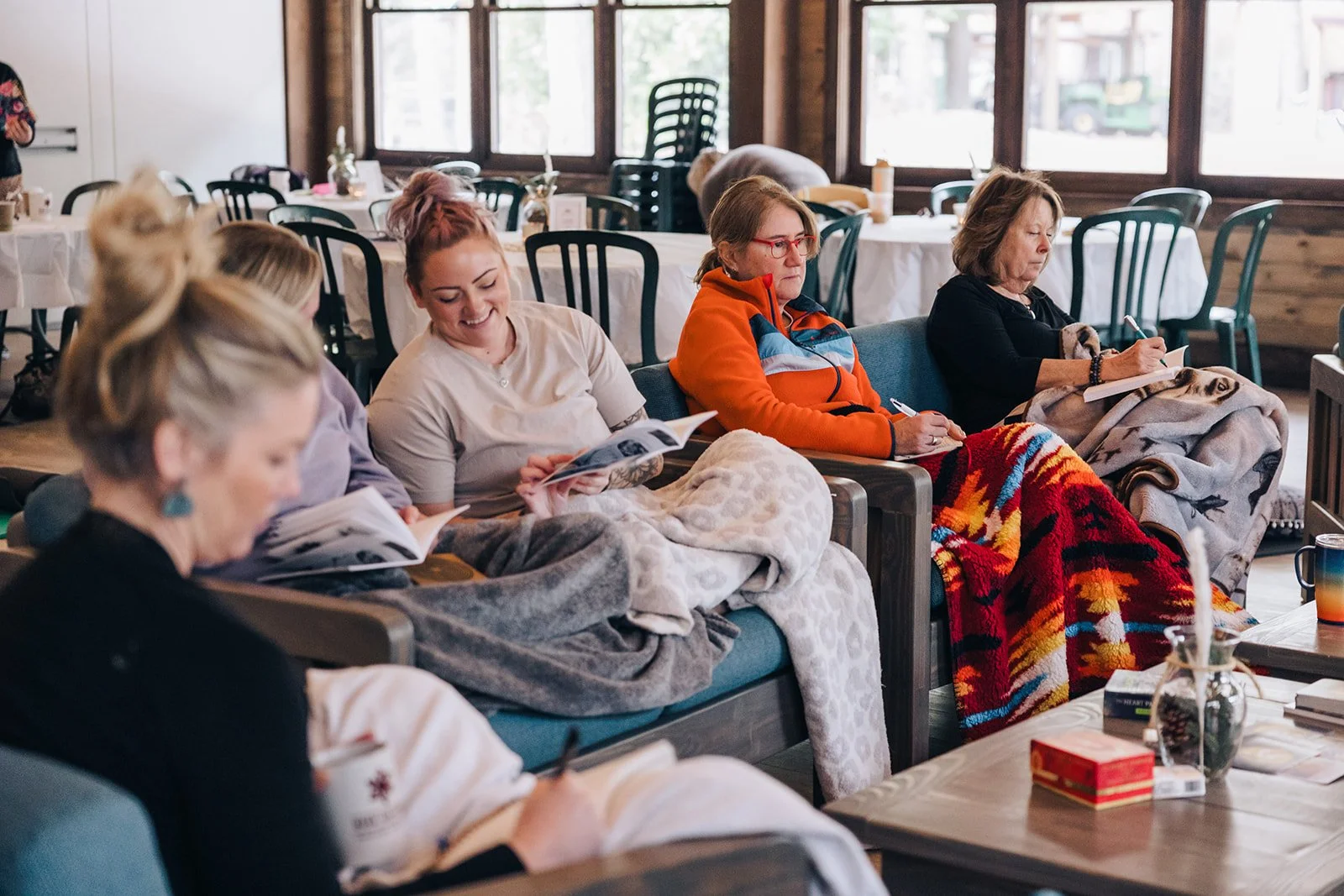 GLOW THROUGH THE SNOW-118_websize.jpg