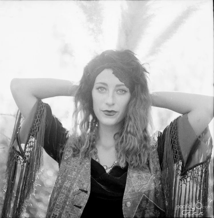 C330+-+cara-jenna+-tmax400_0005.jpg