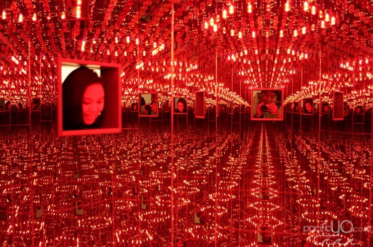 Seattle Art Museum - Yayoi Kusama - Infinity Mirror - 01.JPG