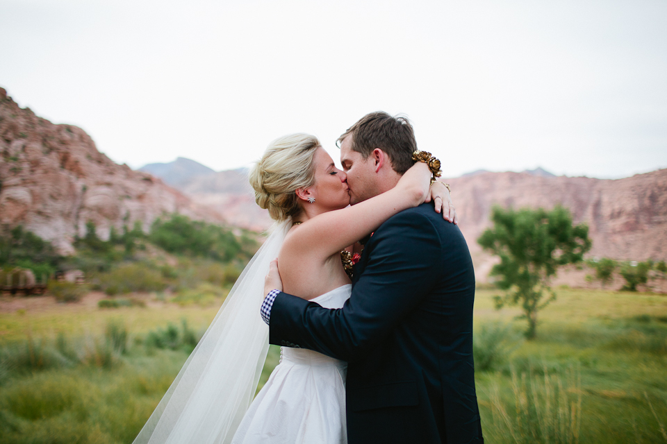 las vegas elopement photographer