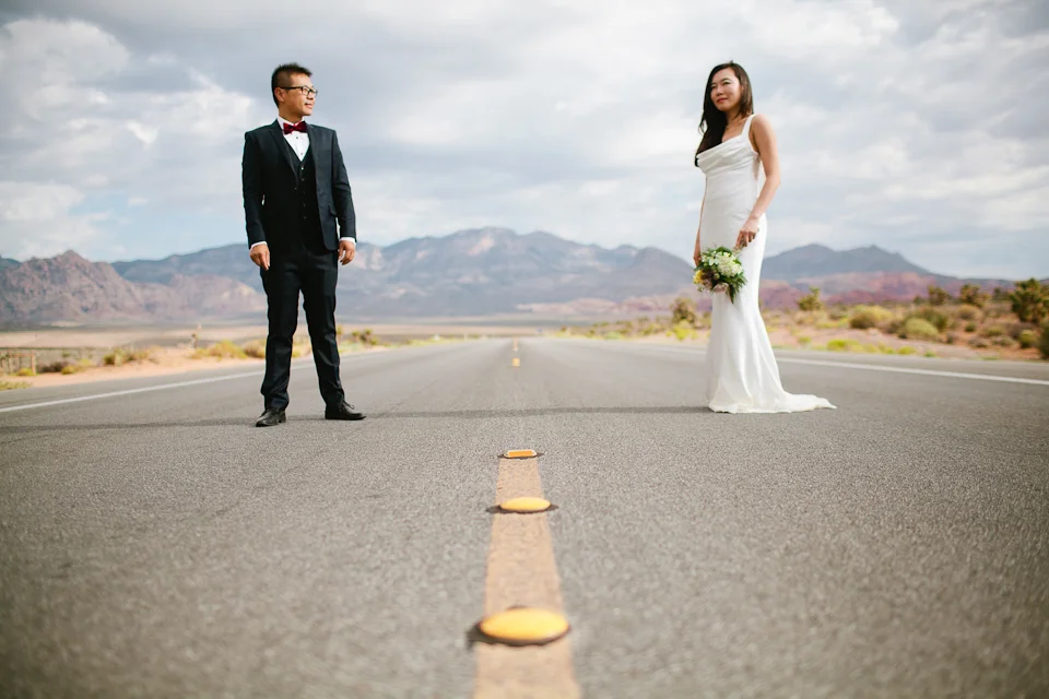 Las Vegas elopement photographer