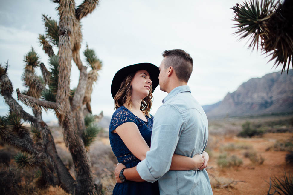 Red rock canyon engagement photographer