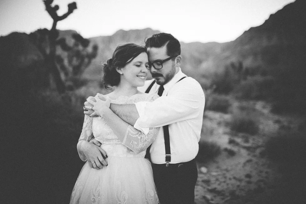 Emily & Matt Red rock canyon engagement-1046.jpg