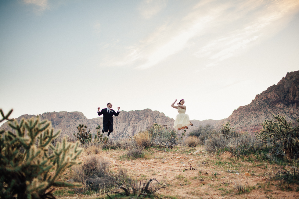 Emily & Matt Red rock canyon engagement 2-1000.jpg