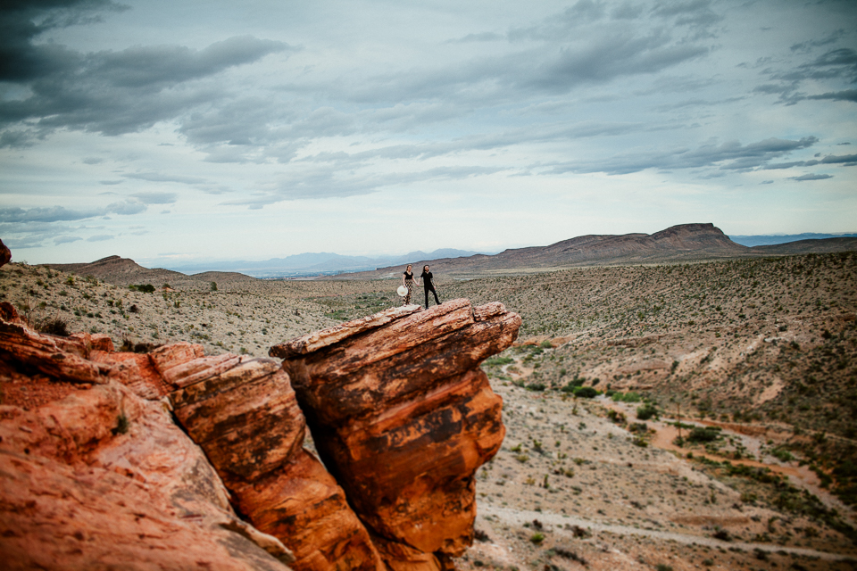 Red Rock engagement photographers