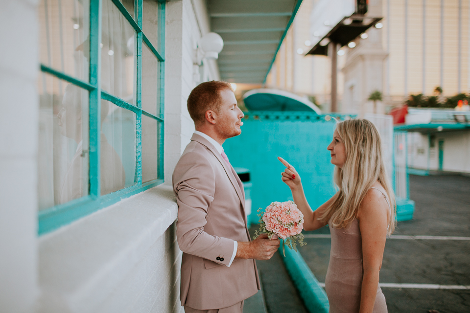 Retro las vegas elopement-1066.jpg