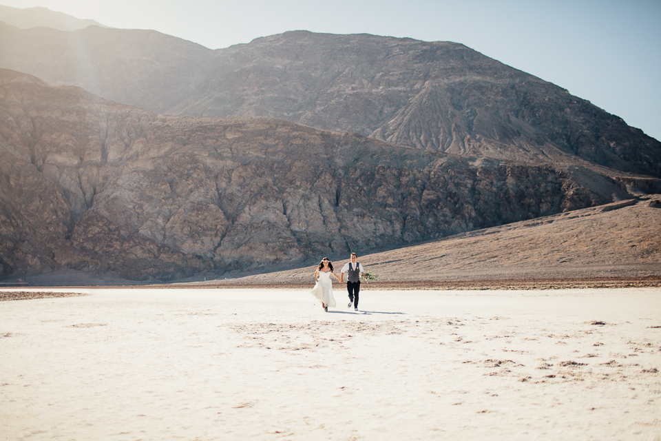 Death valley elopement-1116.jpg