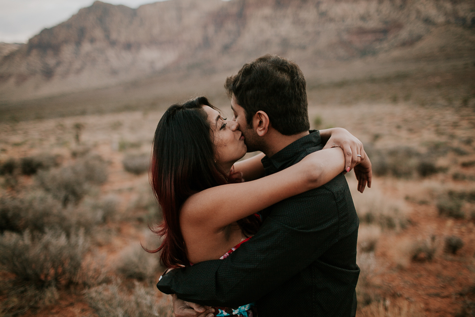 las vegas engagement photographers