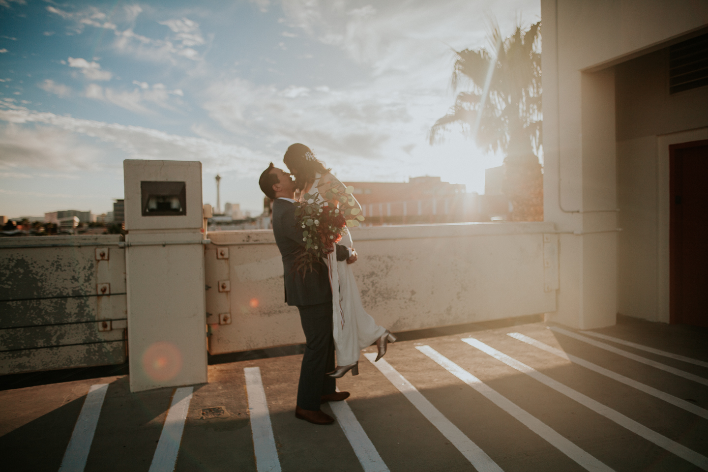 Las Vegas elopement photographers