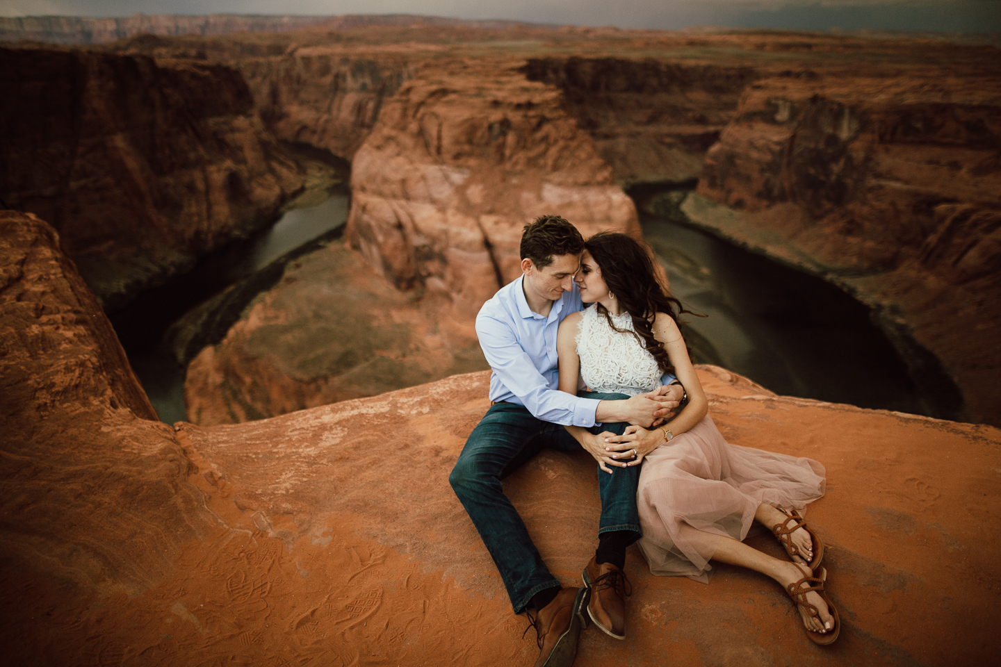 horseshoe Bend engagement photographer