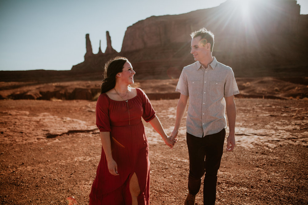 Monument Valley engagement photography-0005.jpg