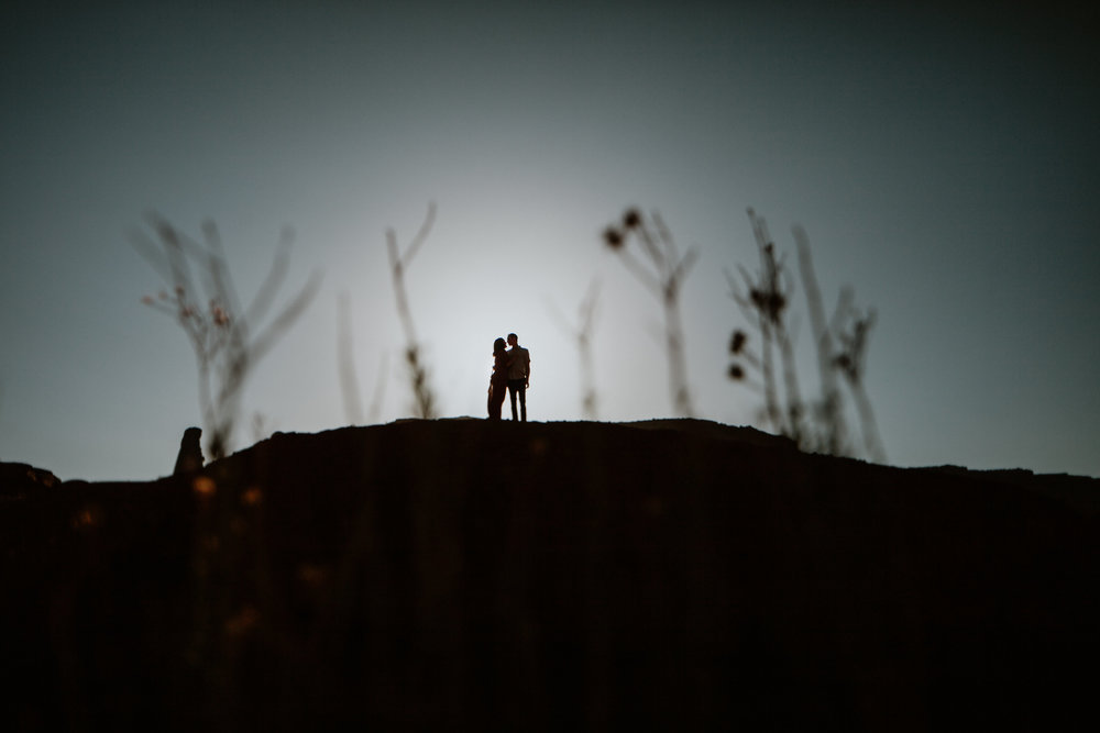 Monument Valley engagement photography-0011.jpg