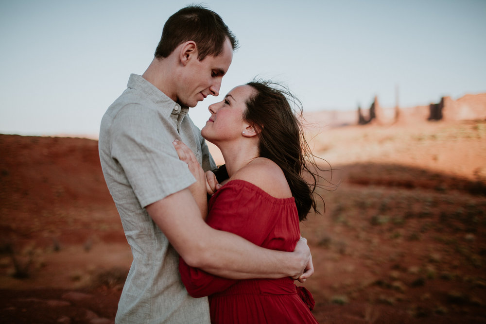 Monument Valley engagement photography-0020.jpg