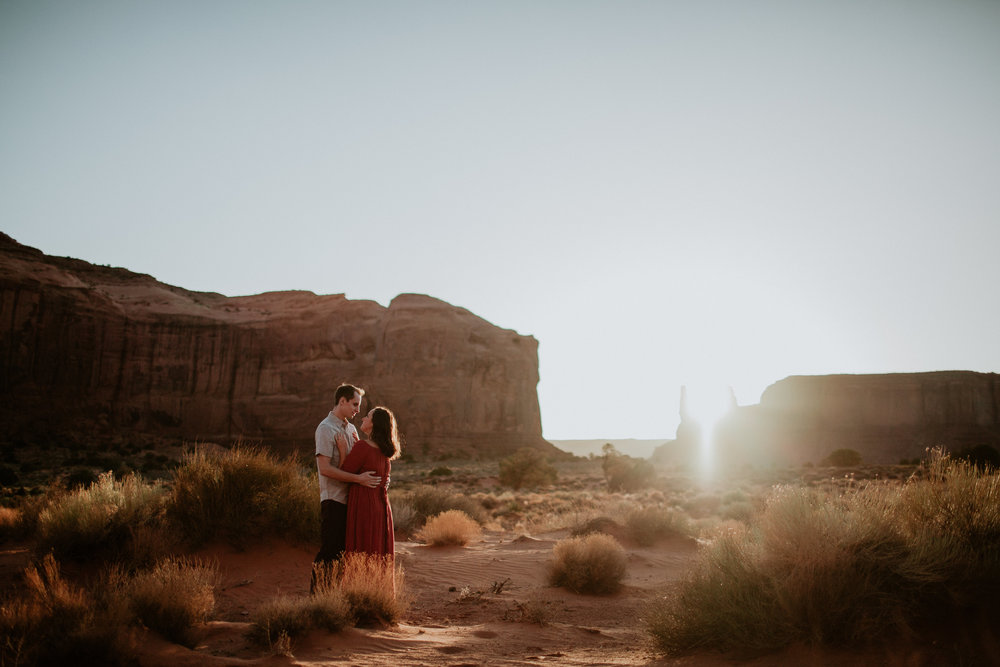 Monument Valley engagement photography-0033.jpg