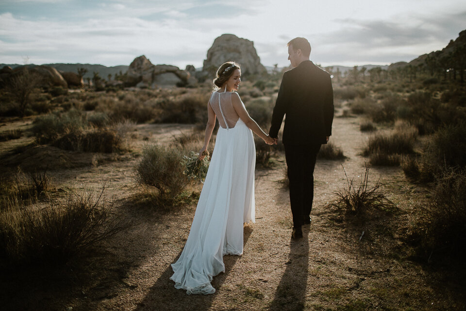 intimate joshua tree elopement