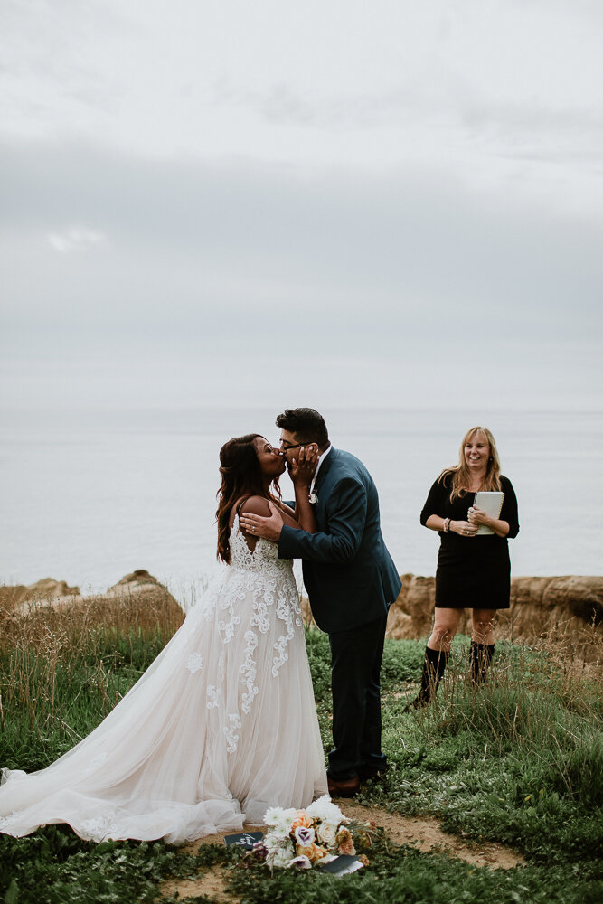 Sunset Cliffs elopement-1059.jpg