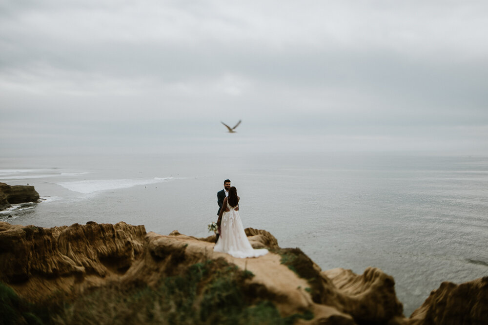 San Diego cliffside wedding