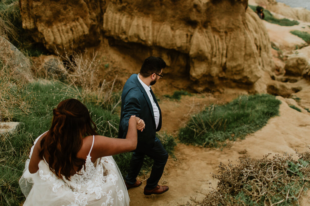 Sunset Cliffs elopement-1080.jpg